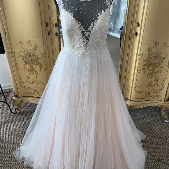 DaVinci Dresses & Skirts - Davinci Bridal Gown #50457
